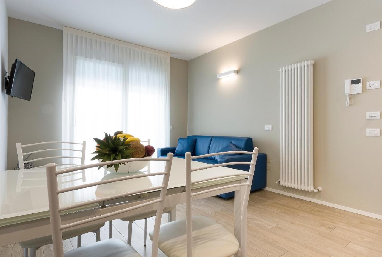 Residence Armony Misano Adriatico Bagian luar foto