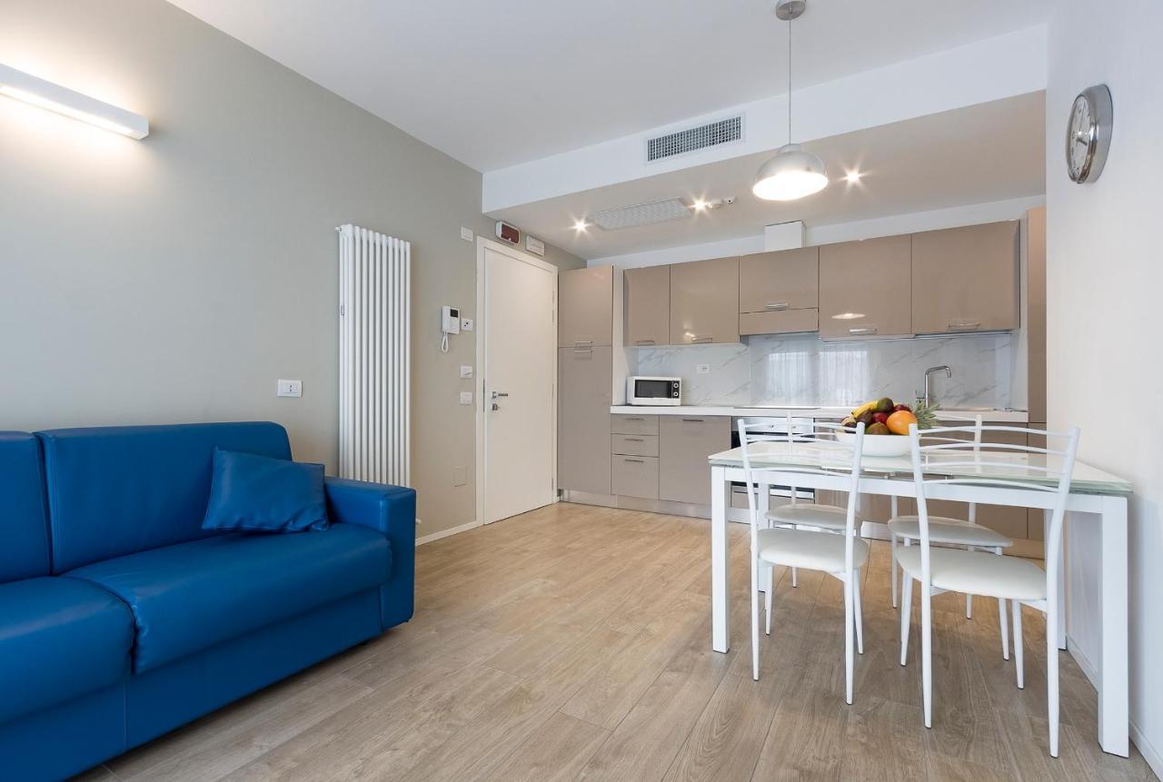 Residence Armony Misano Adriatico Bagian luar foto