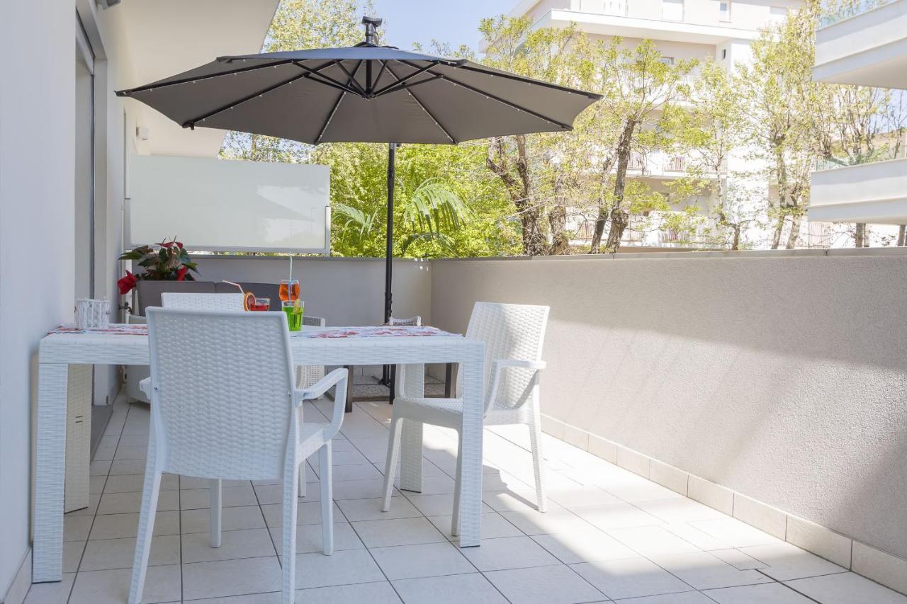 Residence Armony Misano Adriatico Bagian luar foto