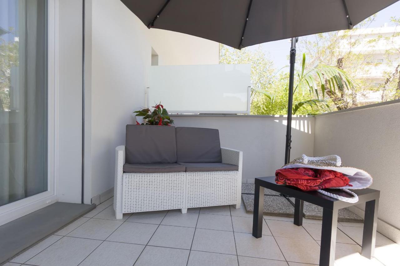 Residence Armony Misano Adriatico Bagian luar foto