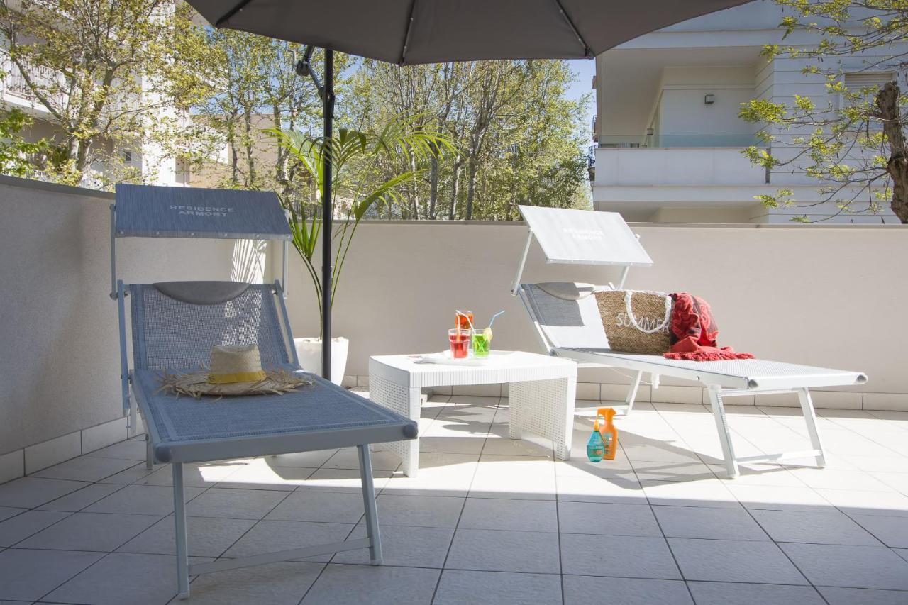 Residence Armony Misano Adriatico Bagian luar foto