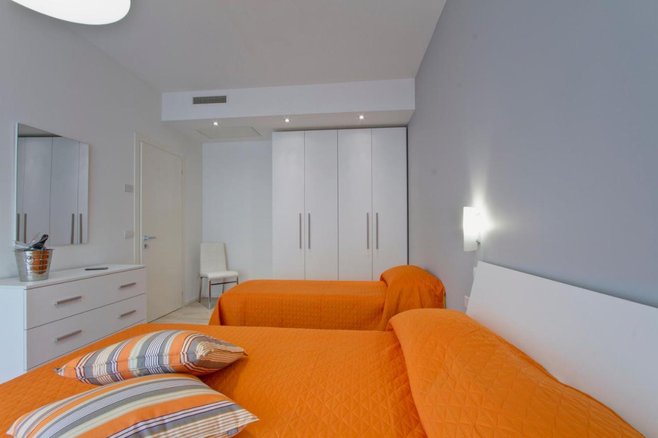 Residence Armony Misano Adriatico Bagian luar foto