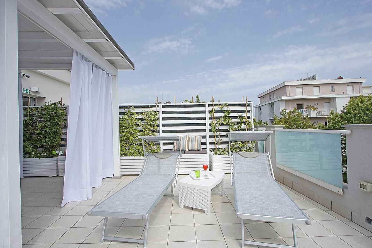 Residence Armony Misano Adriatico Bagian luar foto