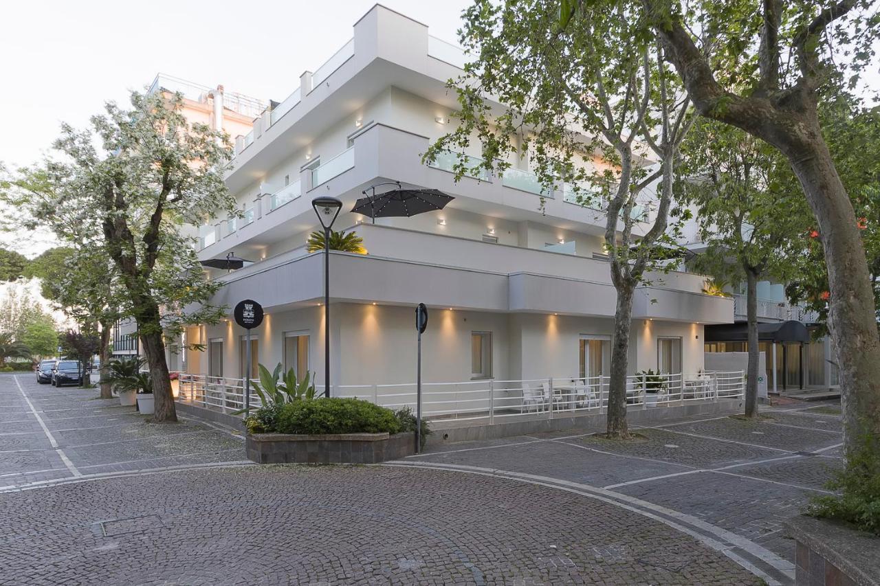 Residence Armony Misano Adriatico Bagian luar foto