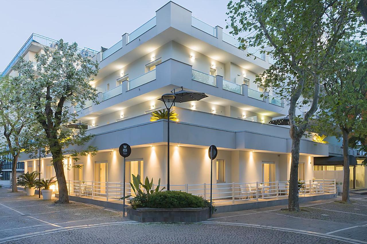 Residence Armony Misano Adriatico Bagian luar foto